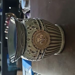 Scentsy Charlemagne Fleur De Lis Medallion RETIRED Warmer